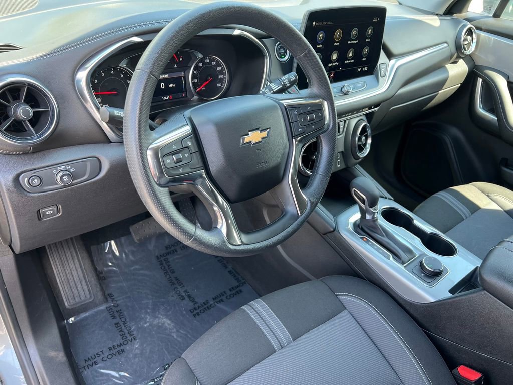 Used 2025 Chevrolet Blazer LT image 16
