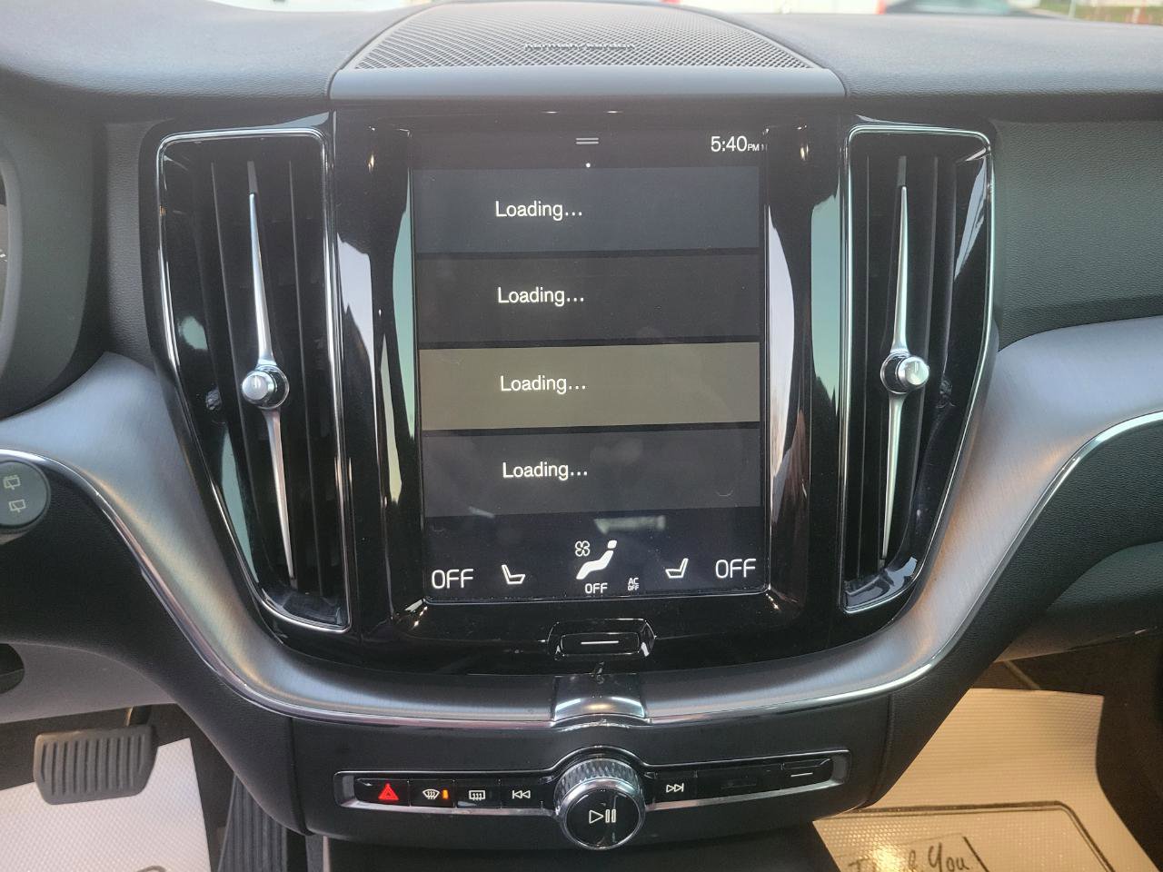 Used 2020 Volvo XC60 T5 Momentum image 11