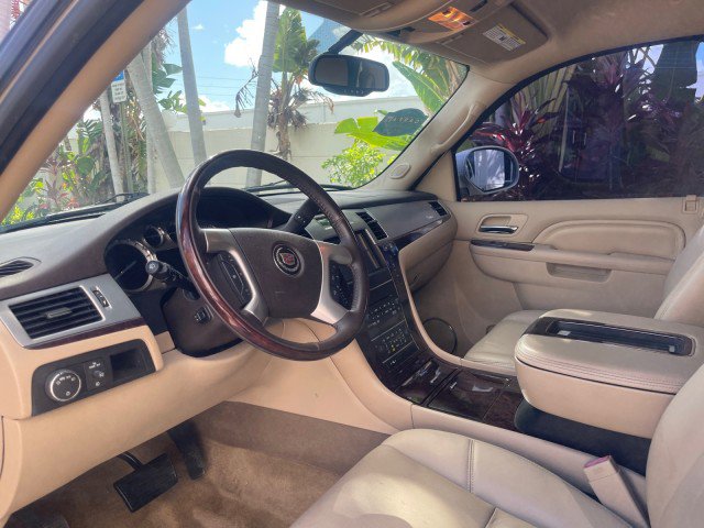 Used 2013 Cadillac Escalade 2WD image 50