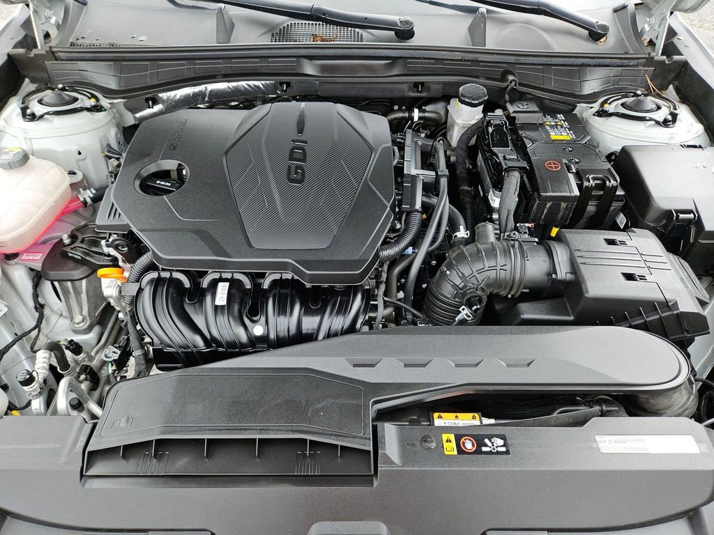 Used 2025 Hyundai Sonata SEL FWD image 28