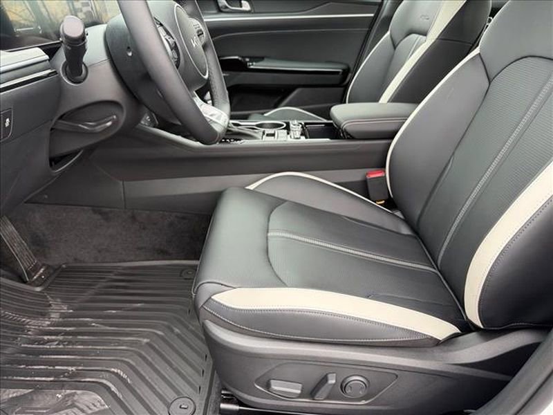 New 2026 Kia K5 GT-Line image 10