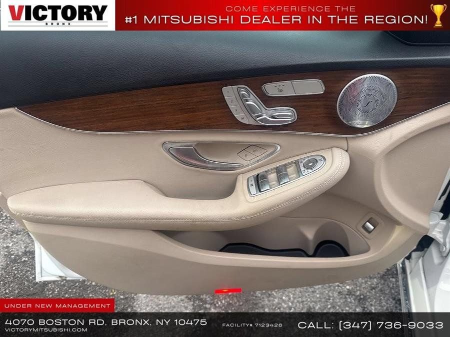 Used 2021 Mercedes-Benz C 300 4MATIC Sedan w/ Premium Package image 31