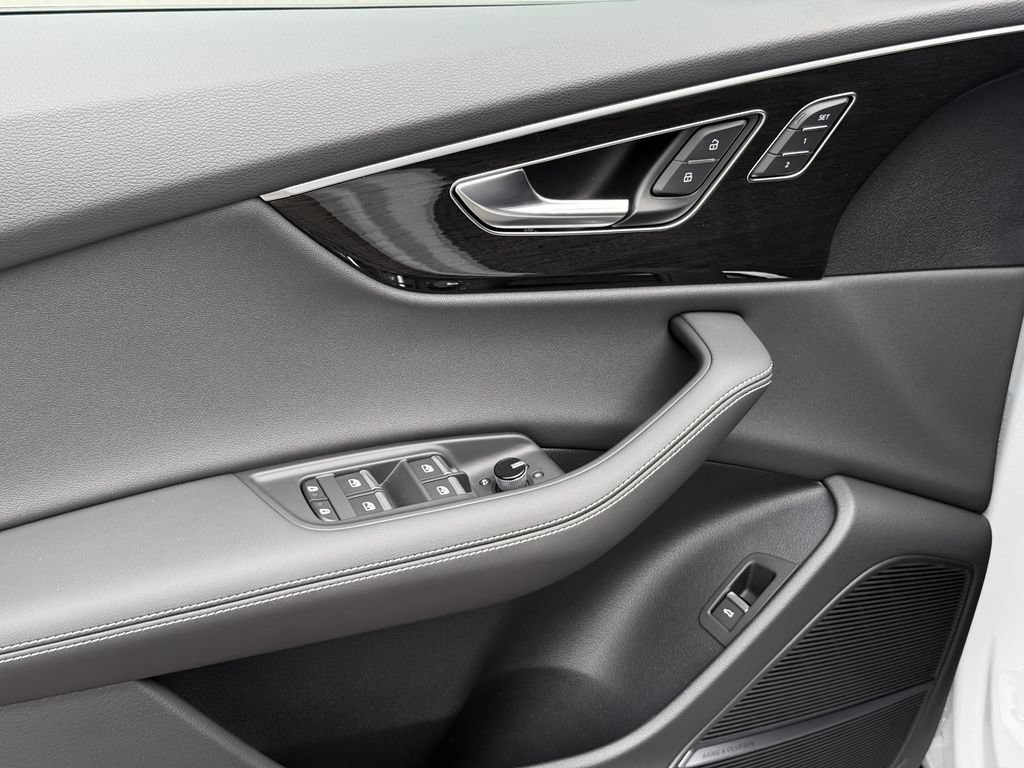 New 2026 Audi Q8 Premium Plus AWD/4WD image 22