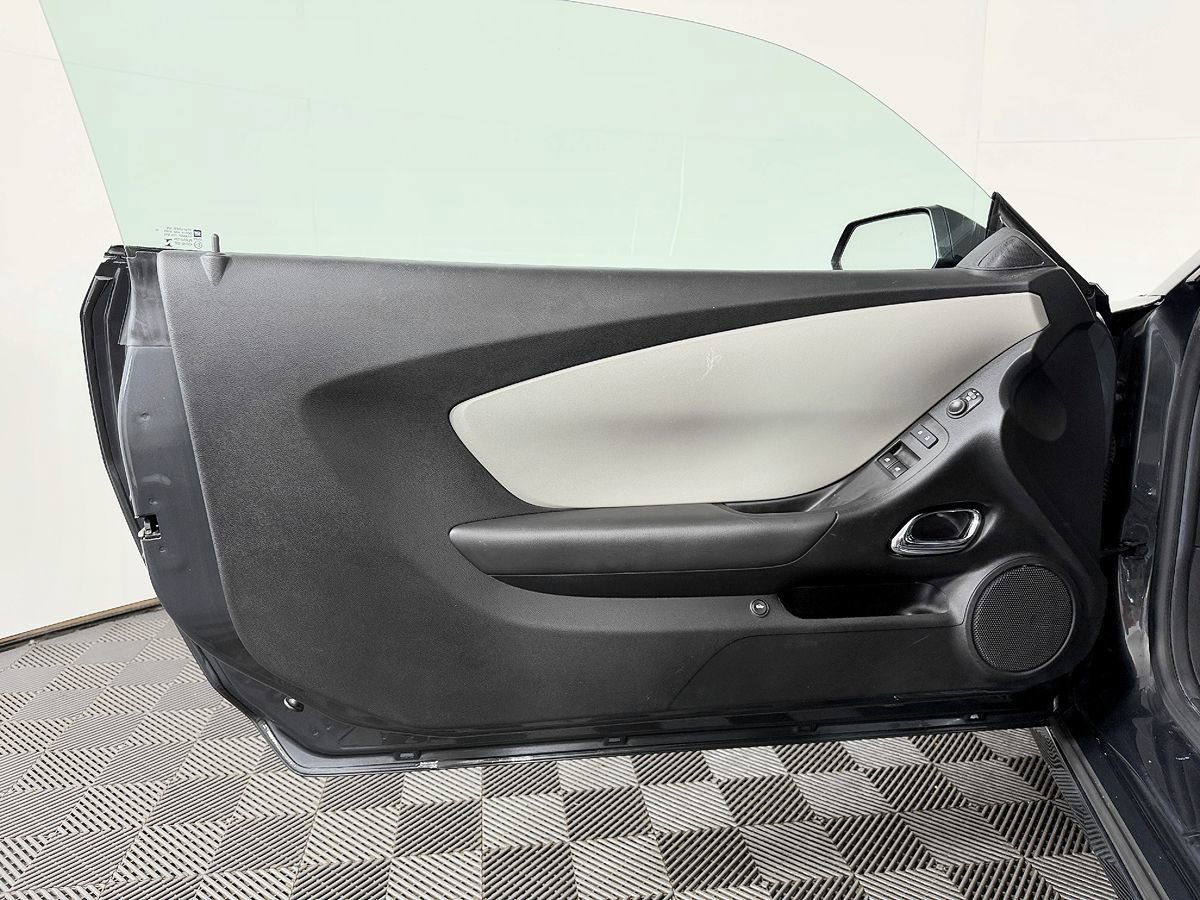 Used 2014 Chevrolet Camaro LS RWD image 26