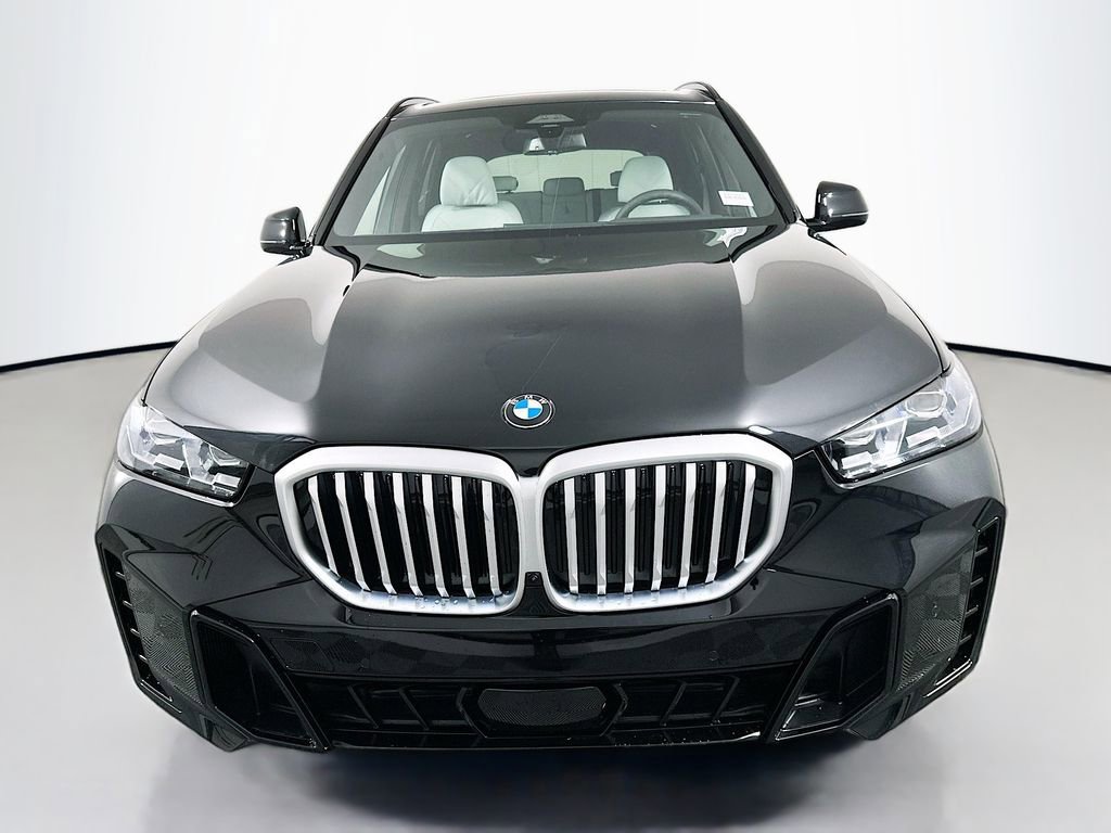 Used 2026 BMW X5 xDrive50e AWD/4WD image 2