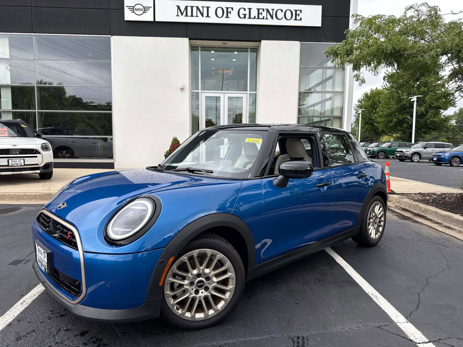Certified 2025 MINI Cooper S FWD image 1
