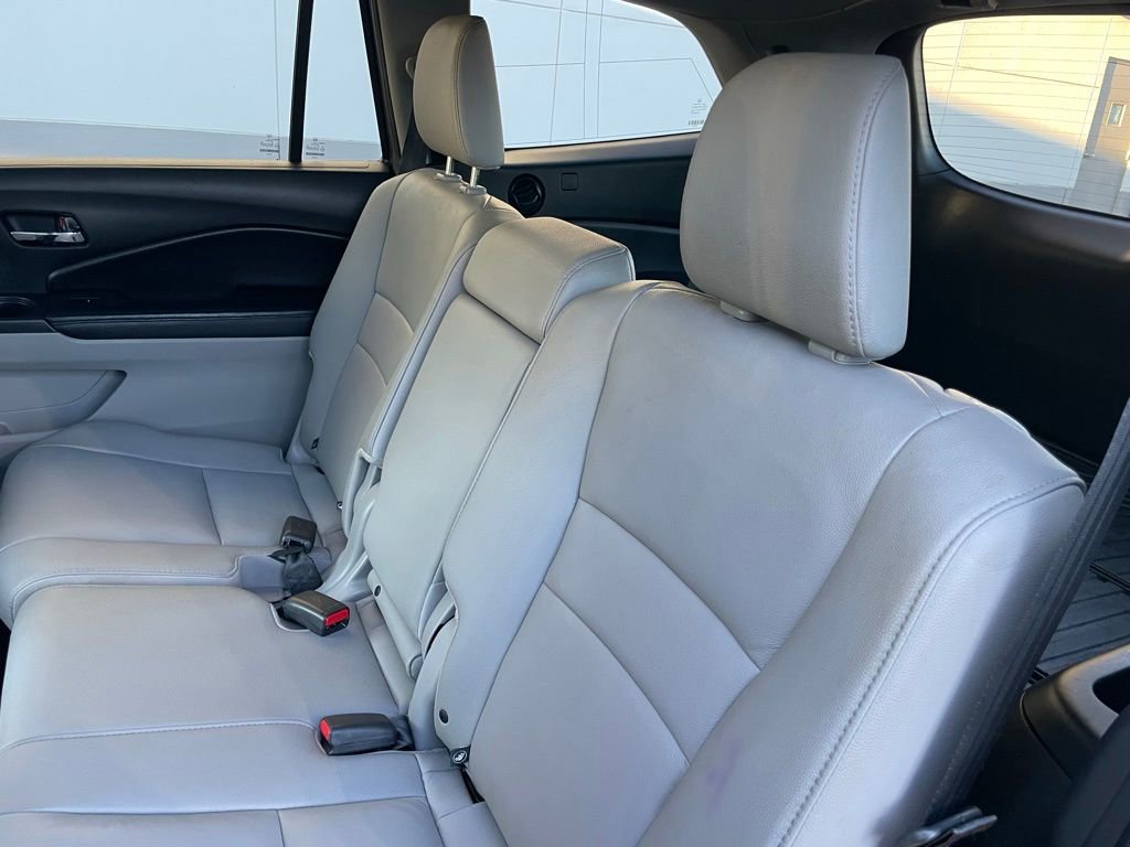 Used 2017 Honda Pilot EX-L image 41