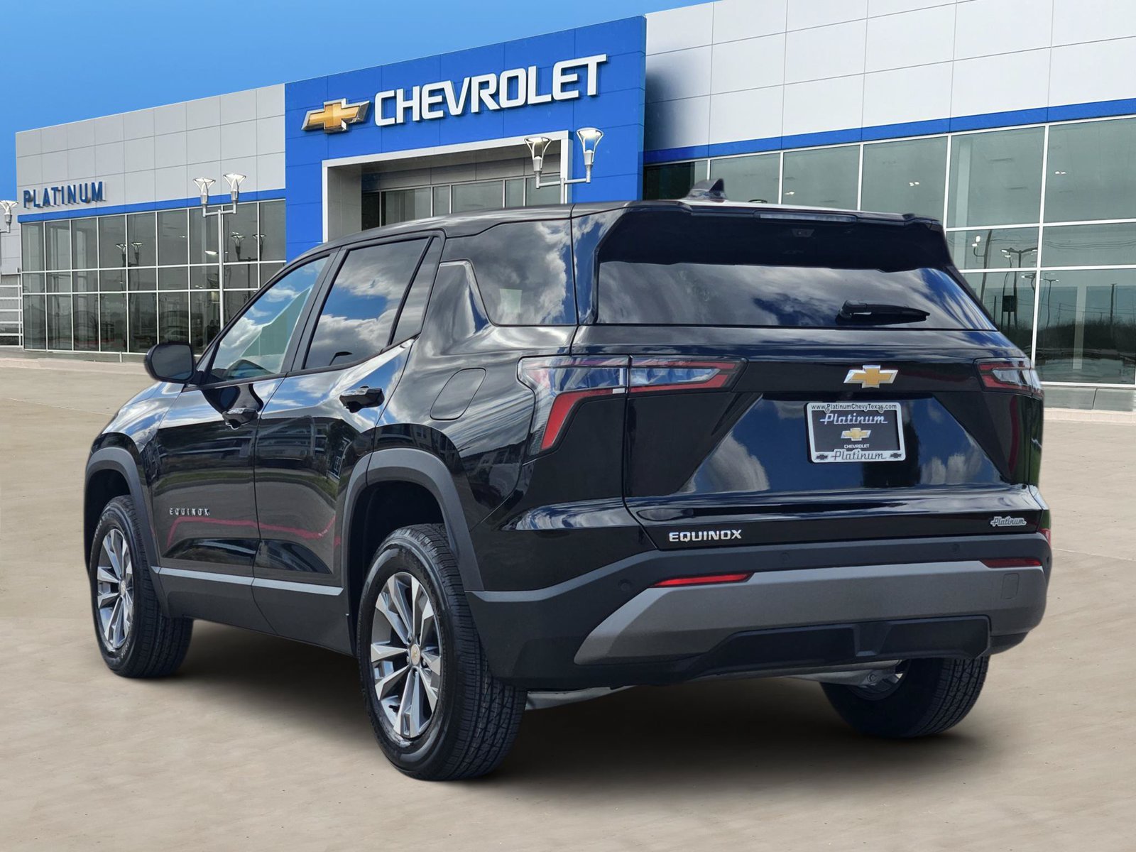 New 2027 Chevrolet Equinox LT w/ Safety and Technology Package FWD image 4