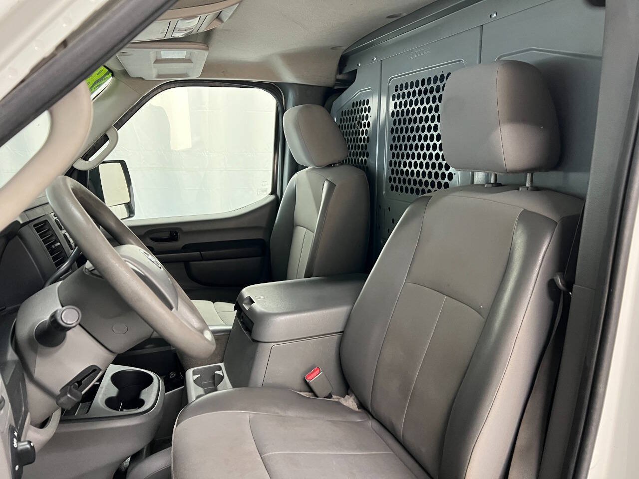 Used 2013 Nissan NV 2500 S w/ PWR Basic Pkg RWD image 9