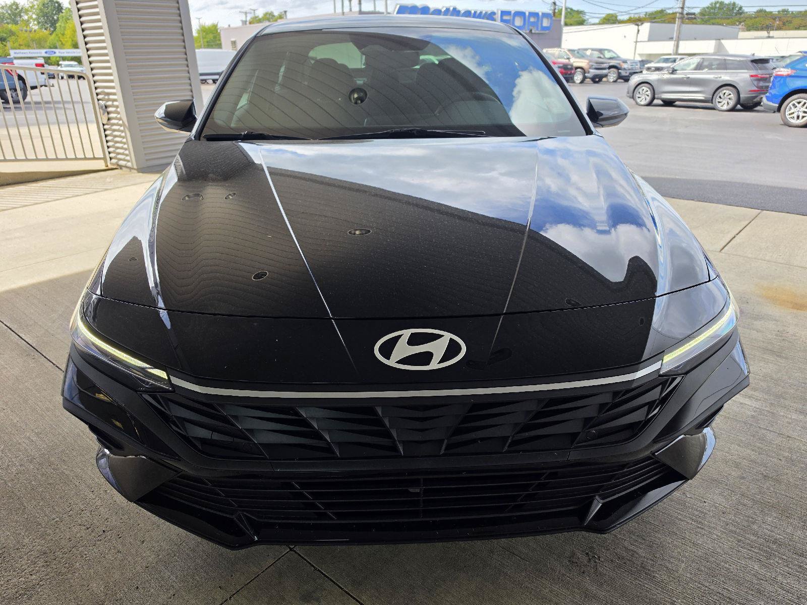 Used 2025 Hyundai Elantra SEL FWD image 6