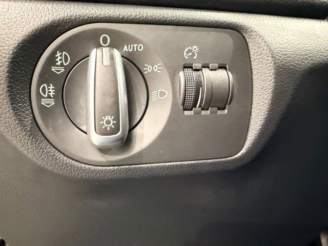 Used 2015 Audi Q3 2.0T Premium Plus w/ Driver Assistance Package image 31