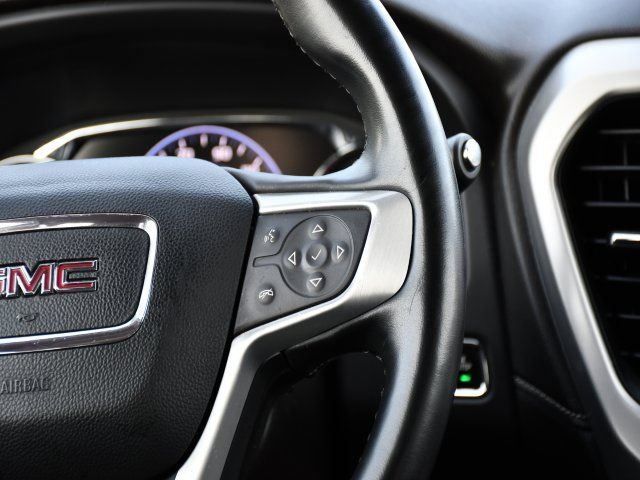 Used 2023 GMC Acadia SLT w/ Technology Package FWD image 29