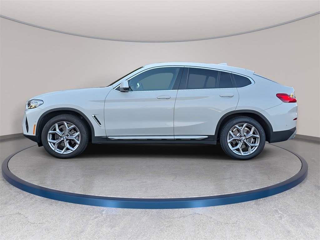 Used 2024 BMW X4 xDrive30i w/ Parking Assistance Package image 9