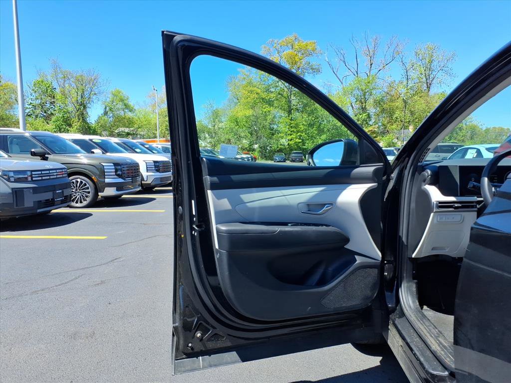 Certified 2025 Hyundai Tucson SEL AWD/4WD image 23