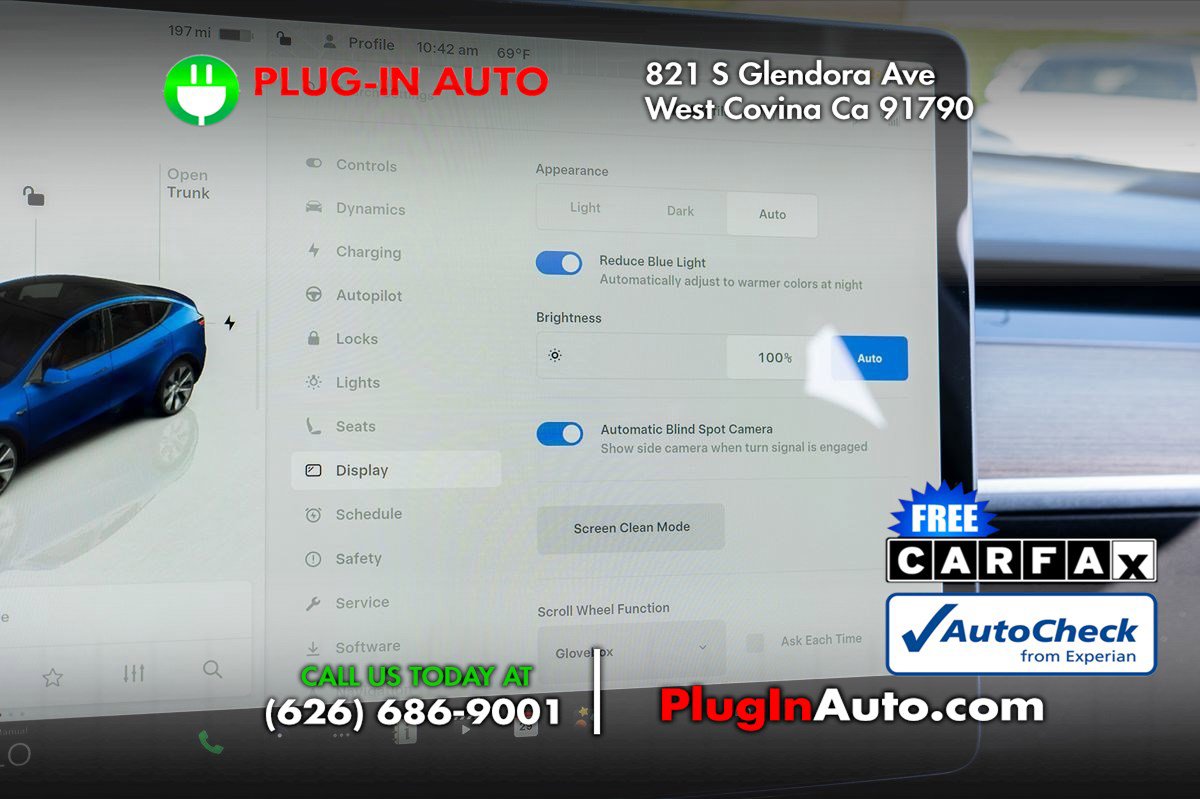 Used 2022 Tesla Model Y Long Range image 30