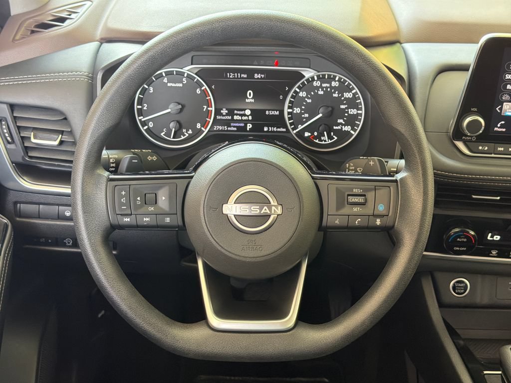 Used 2023 Nissan Rogue SV FWD image 4