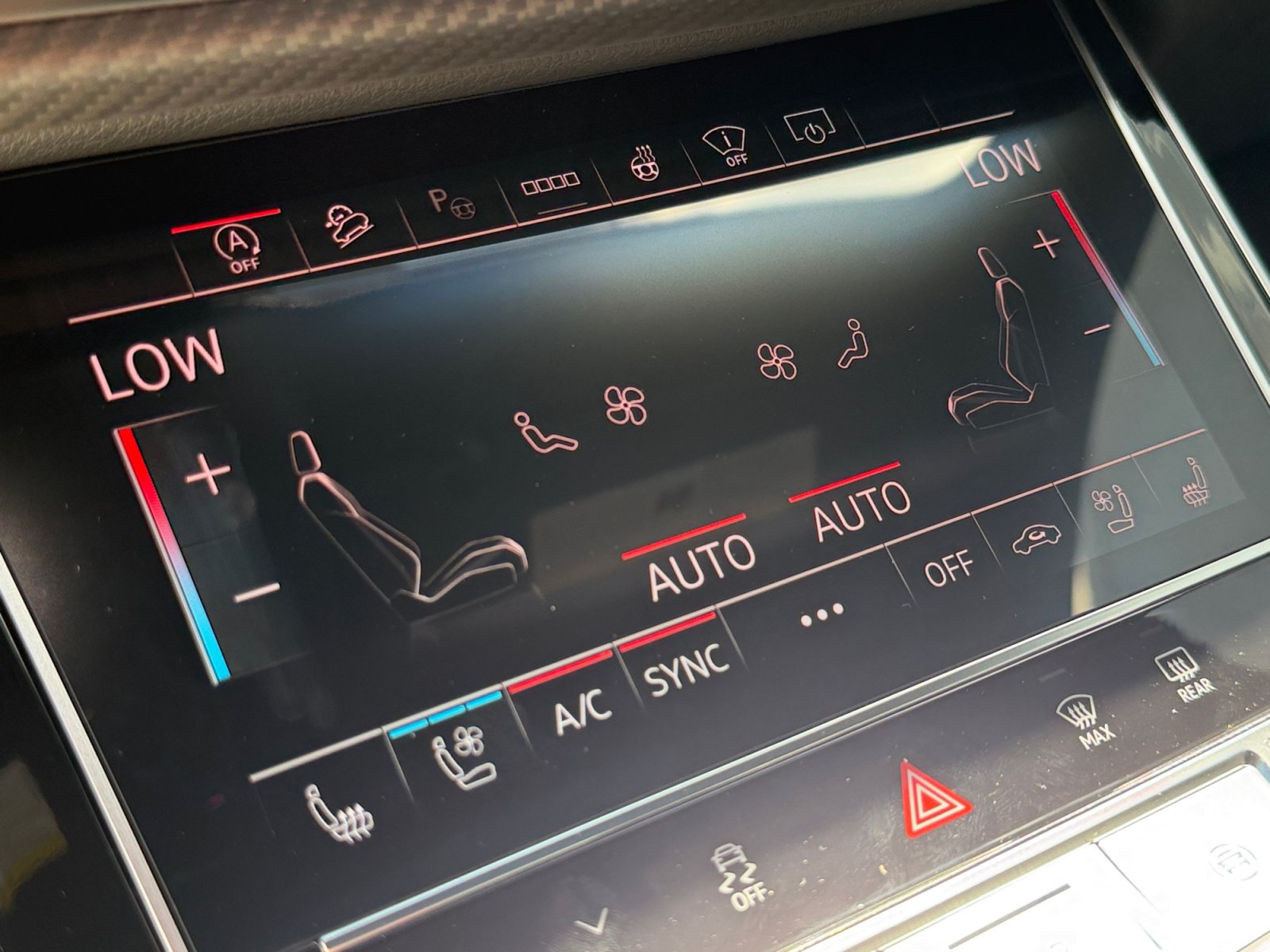 New 2026 Audi SQ8 Prestige AWD/4WD image 17
