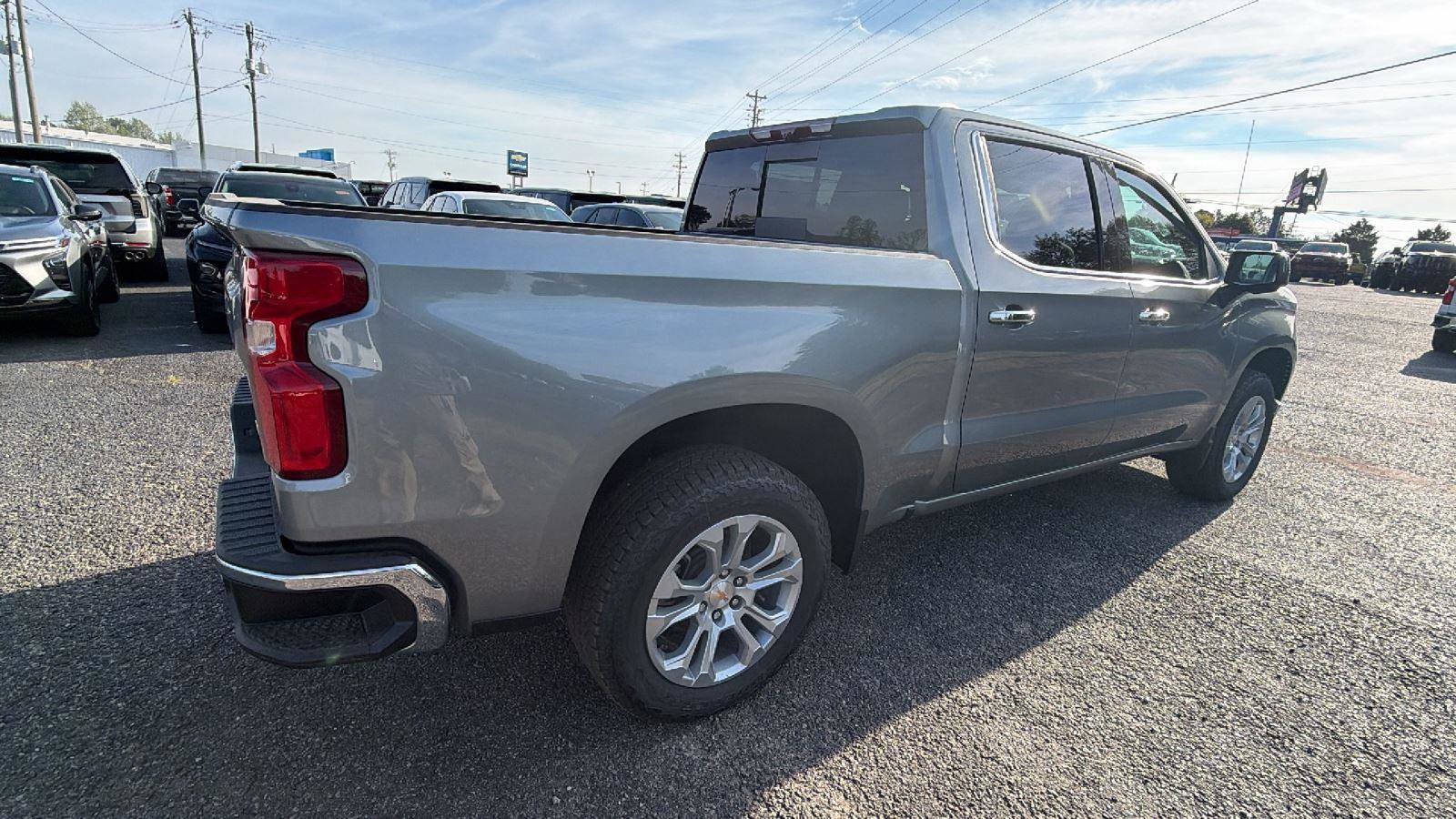New 2026 Chevrolet Silverado 1500 LTZ w/ LTZ Premium Package AWD/4WD image 5