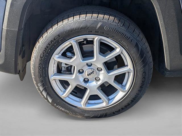 Used 2022 Jeep Renegade Latitude w/ Convenience Group image 9
