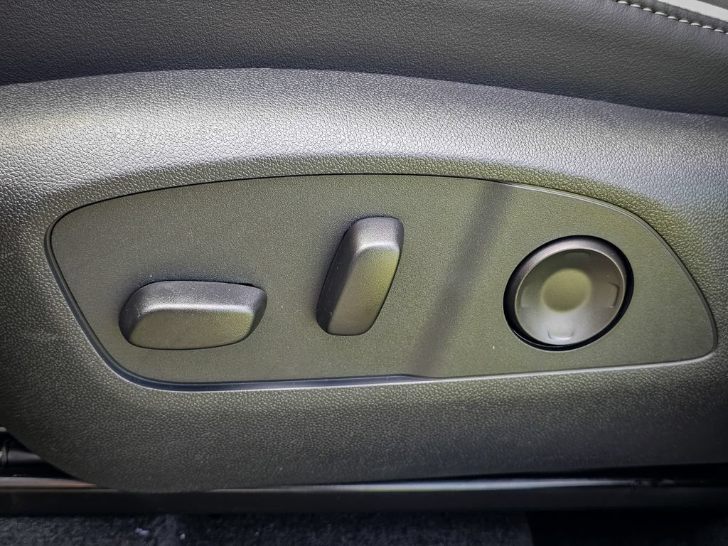 New 2027 Buick Enclave Preferred w/ Power Package AWD/4WD image 17