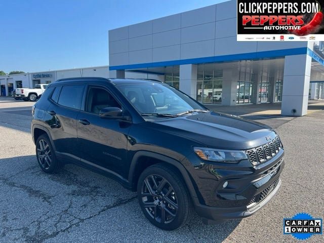 Used 2026 Jeep Compass Latitude AWD/4WD image 8