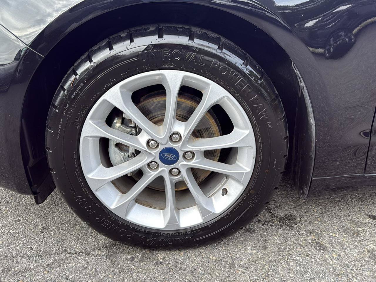 Used 2020 Ford Fusion SE FWD image 28