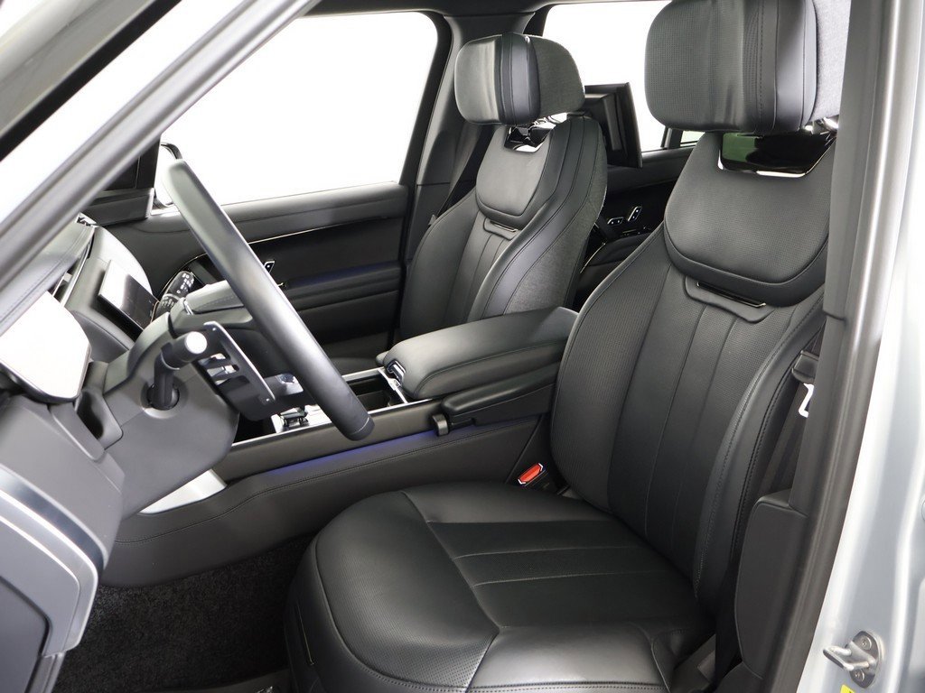 Used 2023 Land Rover Range Rover SV image 34