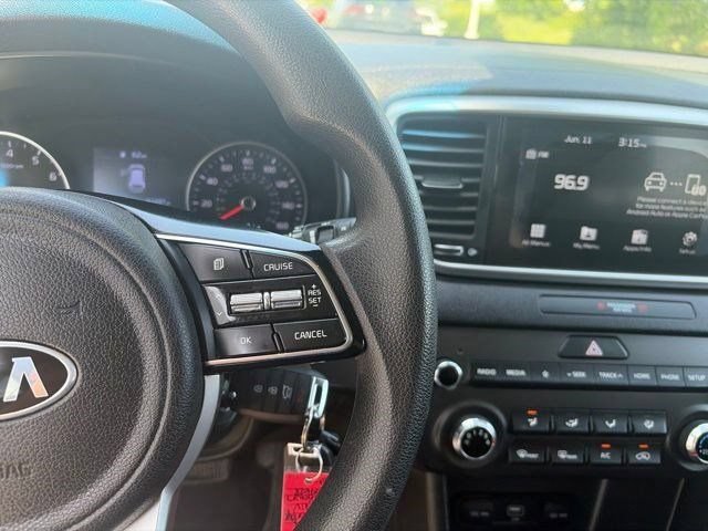 Used 2020 Kia Sportage LX FWD image 17