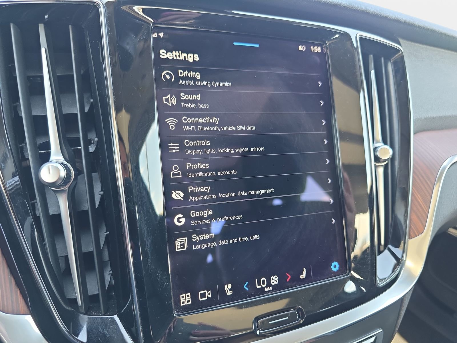 Used 2024 Volvo S60 B5 Plus image 20