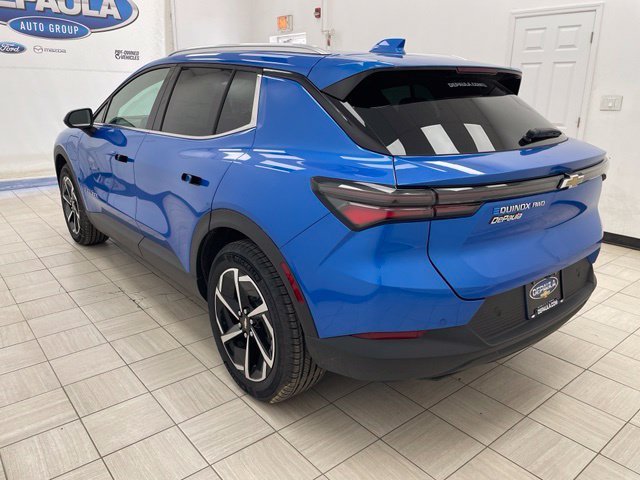 New 2026 Chevrolet Equinox EV LT AWD/4WD image 18