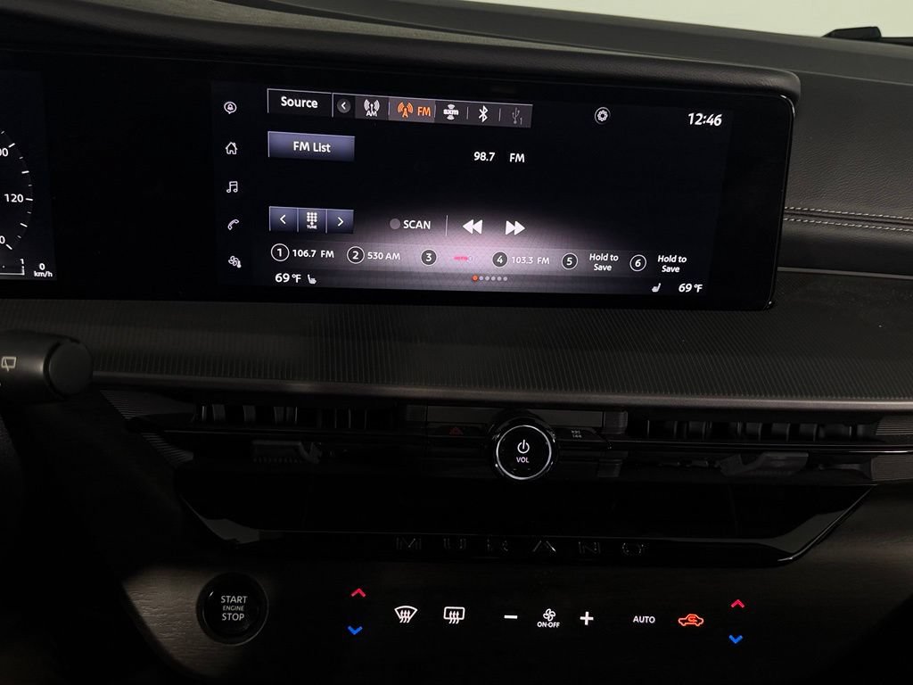 Used 2025 Nissan Murano SV FWD image 21