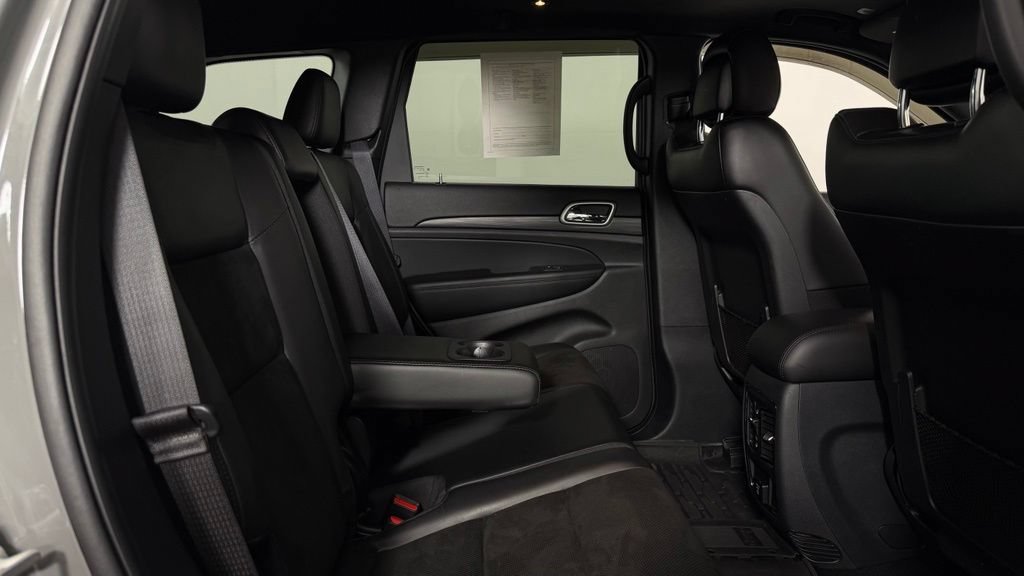 Used 2020 Jeep Grand Cherokee Altitude AWD/4WD image 31