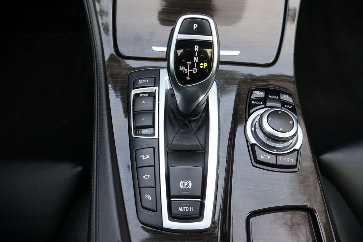 Used 2013 BMW 550i xDrive Sedan image 37