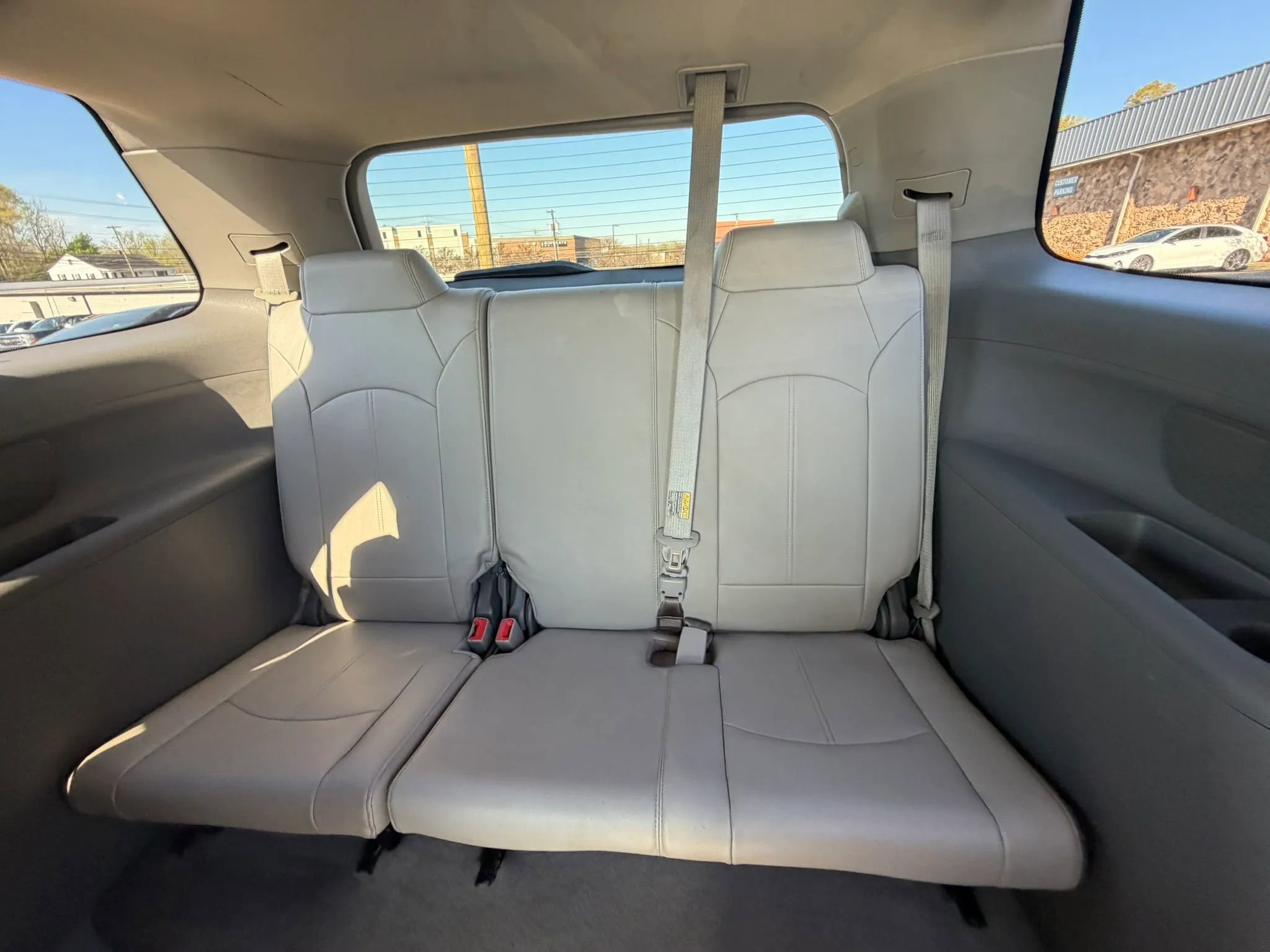 Used 2016 GMC Acadia SLT image 14