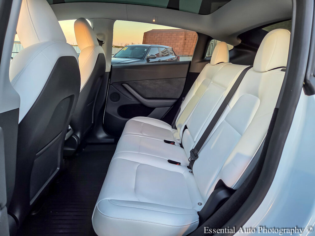 Used 2023 Tesla Model Y Long Range image 13