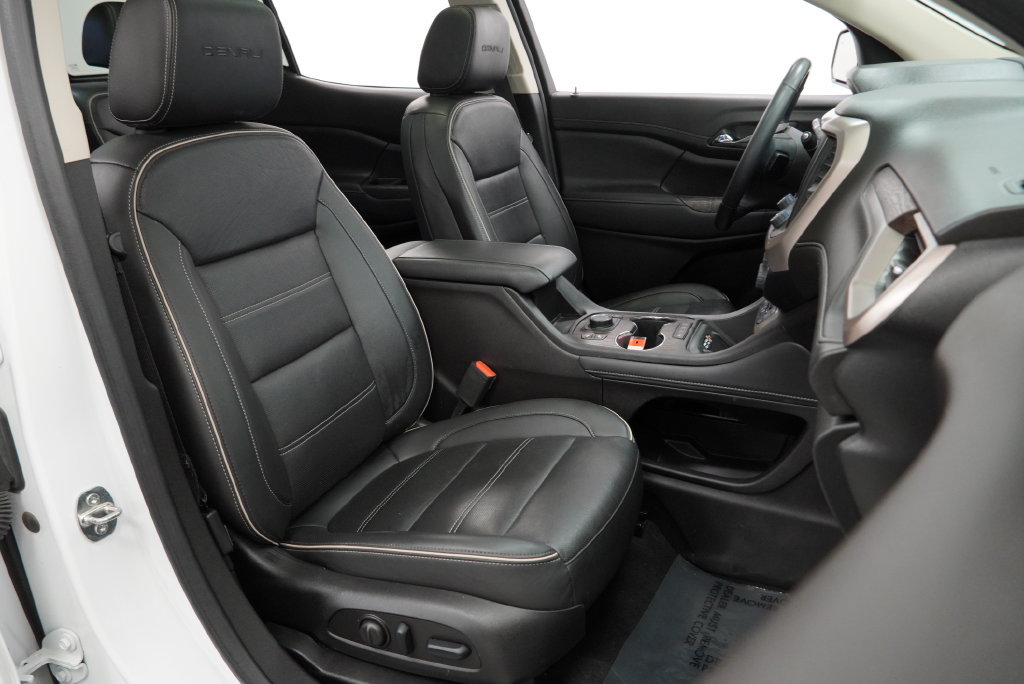 Certified 2023 GMC Acadia Denali w/ Denali Technology Package FWD image 35
