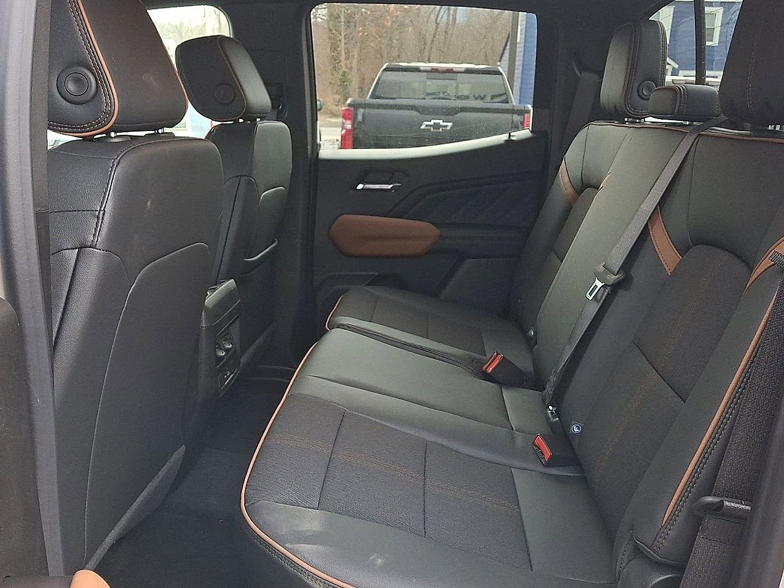 Used 2026 GMC Canyon AT4 image 11