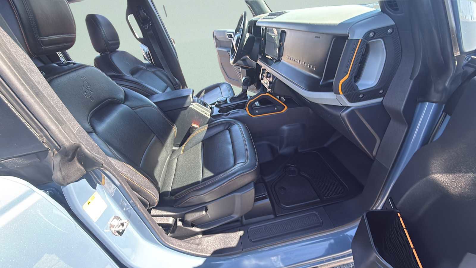 Used 2023 Ford Bronco Badlands image 29