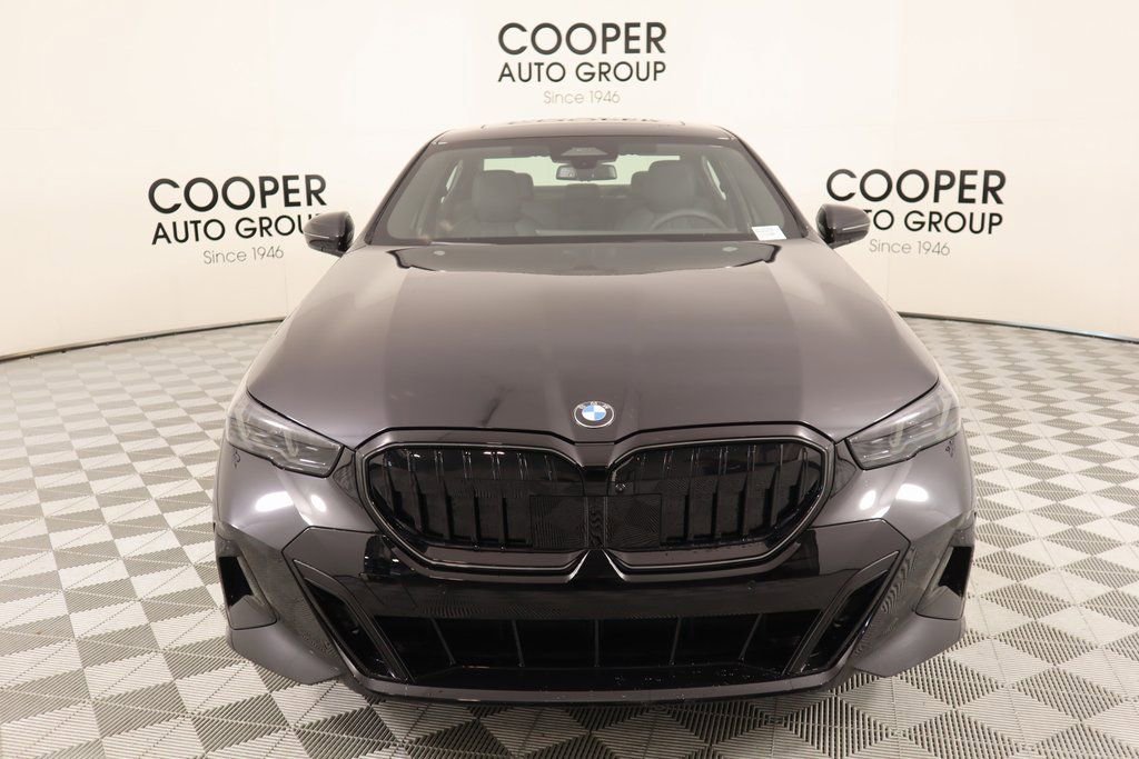 New 2025 BMW 530i xDrive w/ M Sport Package AWD/4WD image 10