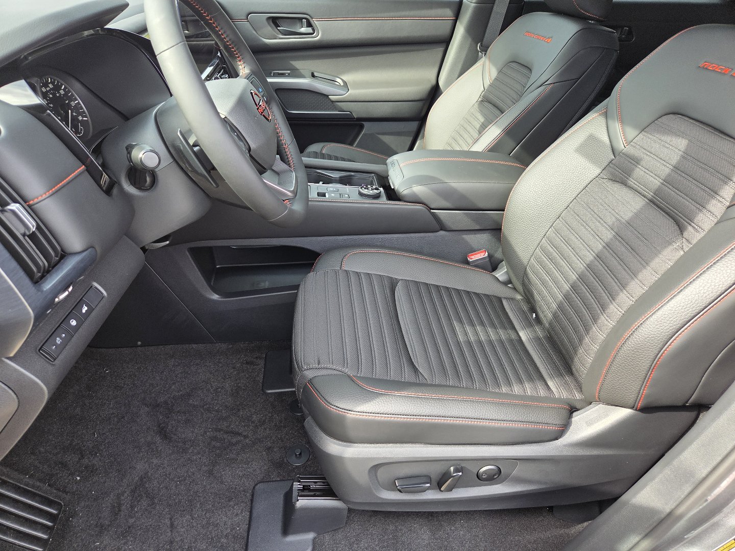 New 2026 Nissan Pathfinder Rock Creek w/ Rock Creek Premium Package AWD/4WD image 29