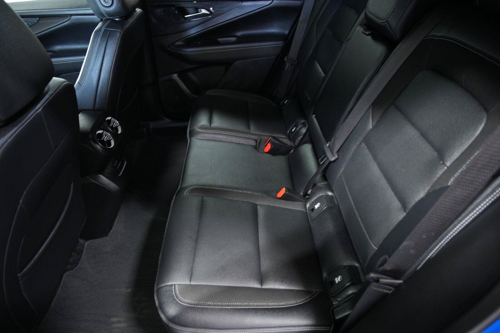 Certified 2024 Chevrolet Blazer EV LT AWD/4WD image 31