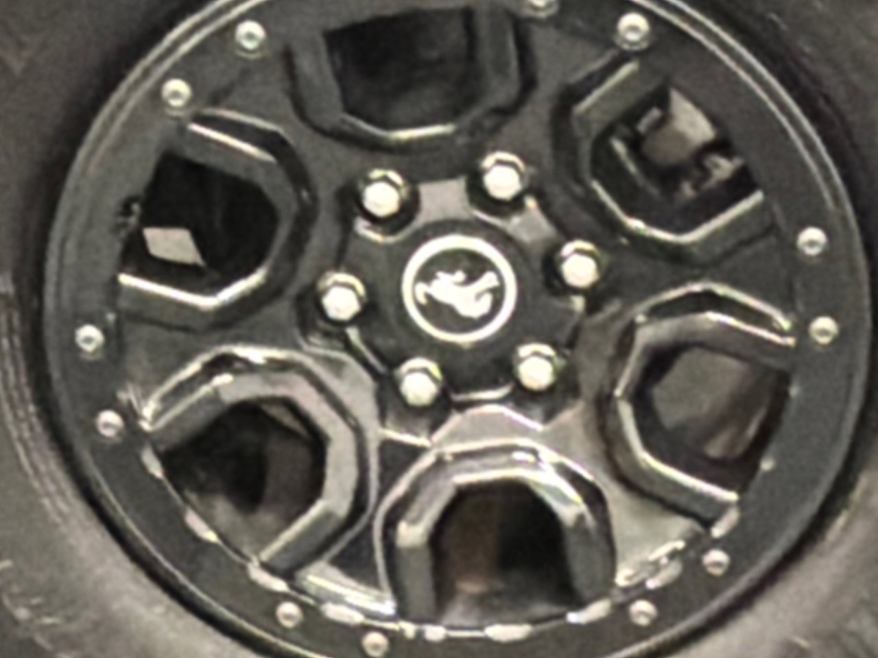 Used 2024 Ford Bronco Wildtrak image 5