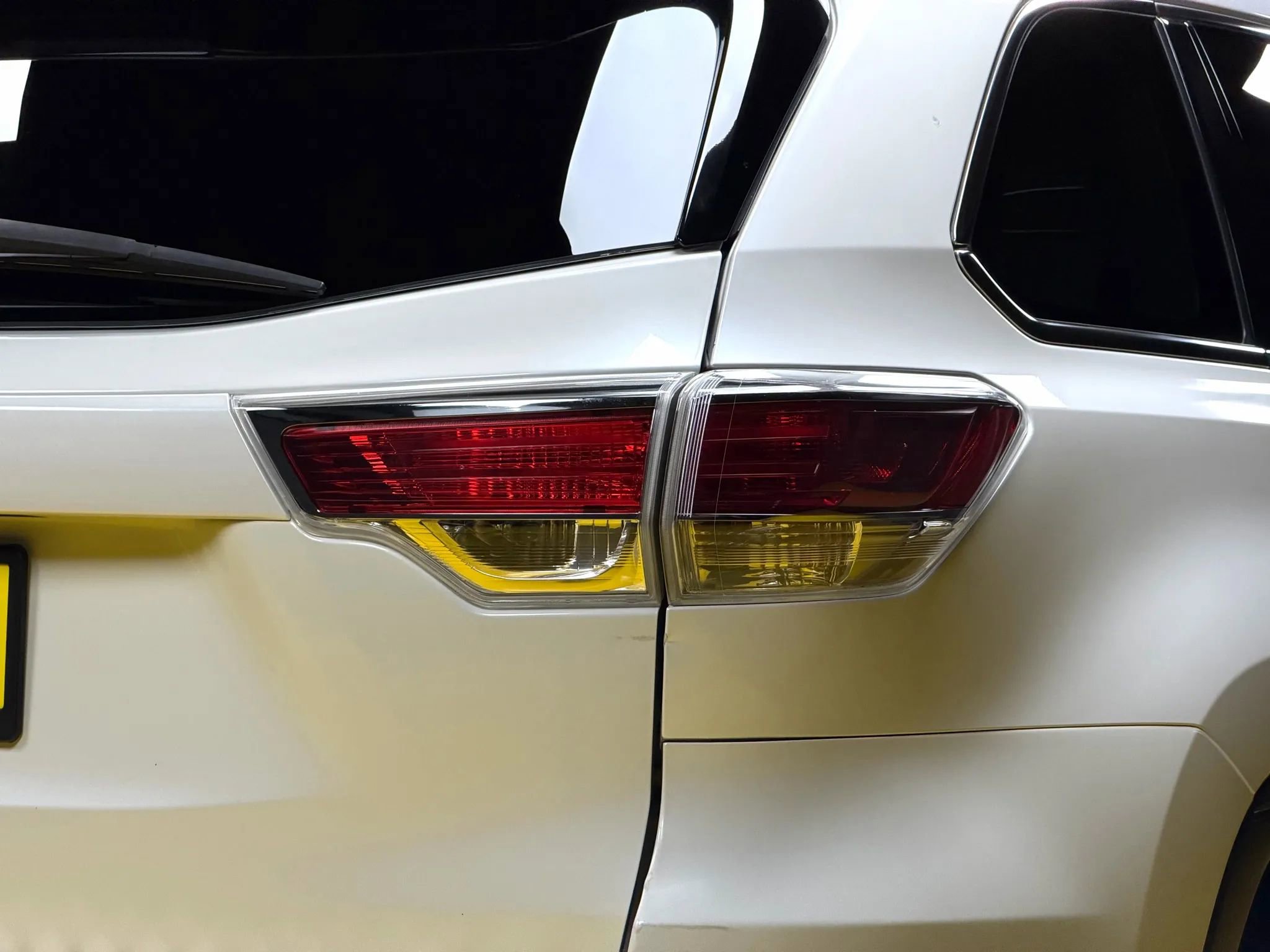 Used 2016 Toyota Highlander XLE w/ Preferred Accessory Package FWD image 8