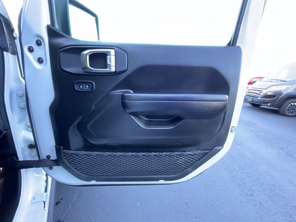 Used 2023 Jeep Gladiator Sport AWD/4WD image 21
