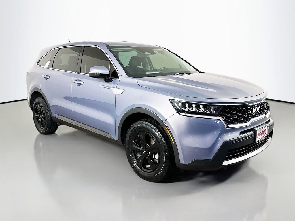 Certified 2023 Kia Sorento LX AWD/4WD image 13