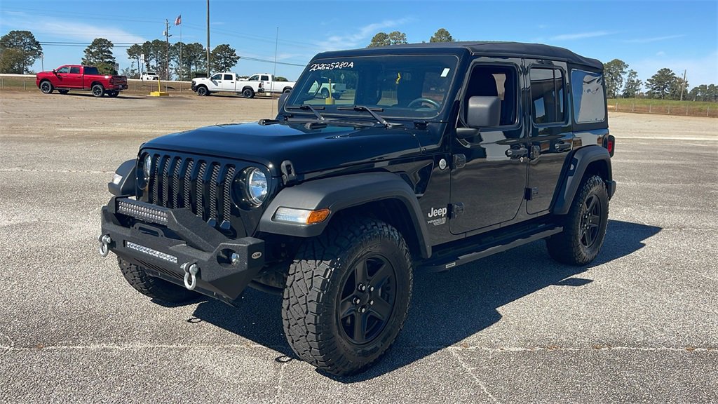 Used 2020 Jeep Wrangler Unlimited Sport image 4