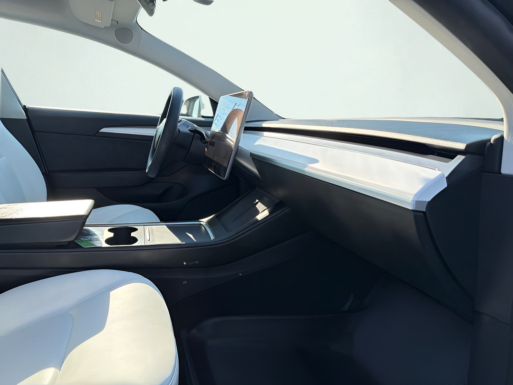 Used 2021 Tesla Model 3 Standard Range Plus RWD image 29