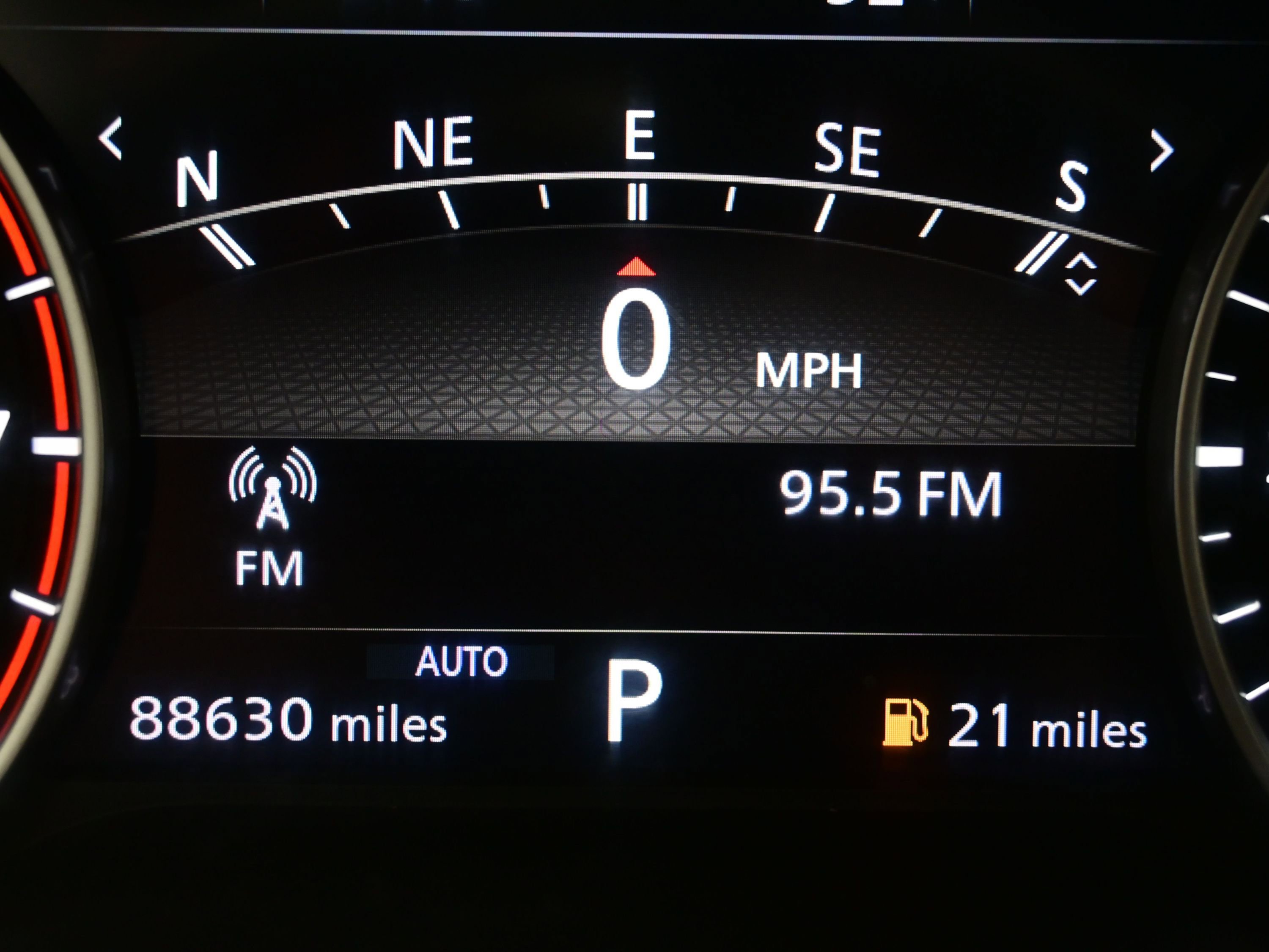 Used 2022 Nissan Rogue SL w/ SL Premium Package image 26