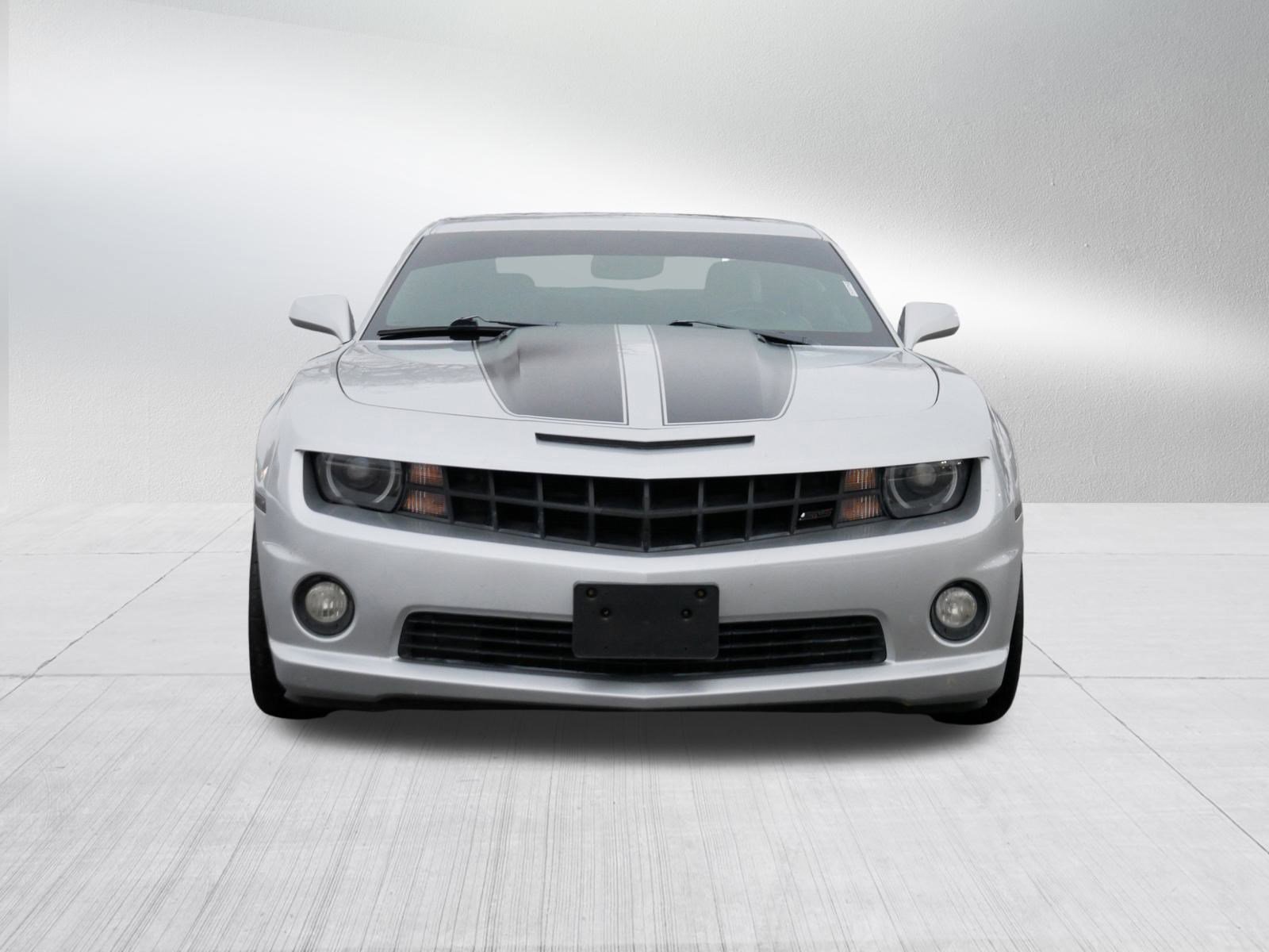 Used 2010 Chevrolet Camaro SS w/ RS Package image 2