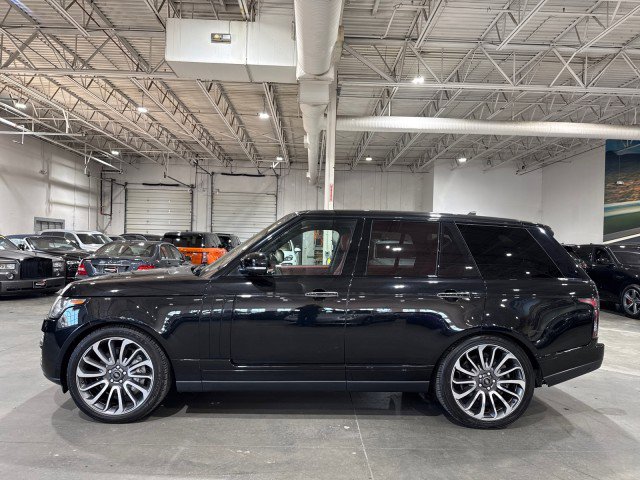 Used 2016 Land Rover Range Rover Autobiography image 3